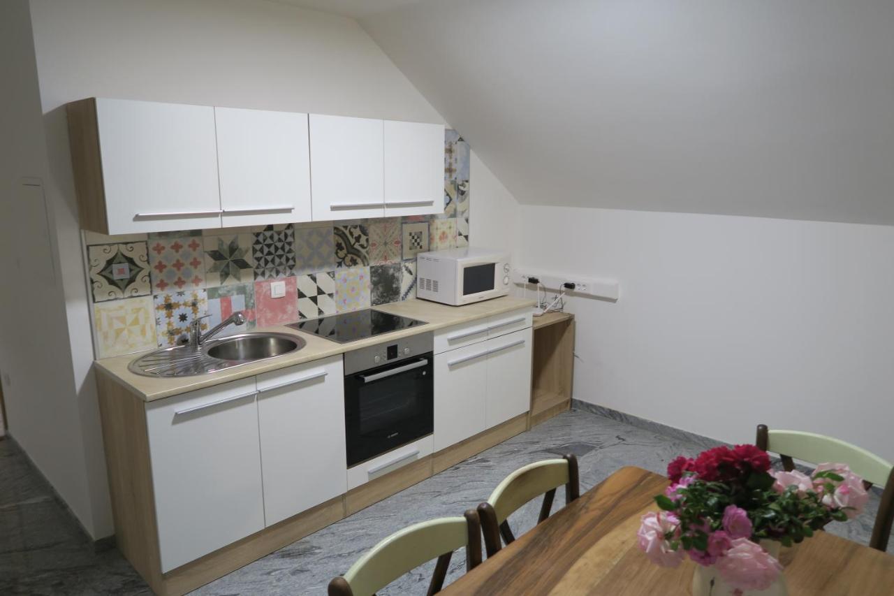 Rooms For Rent In Ljubljana Bagian luar foto