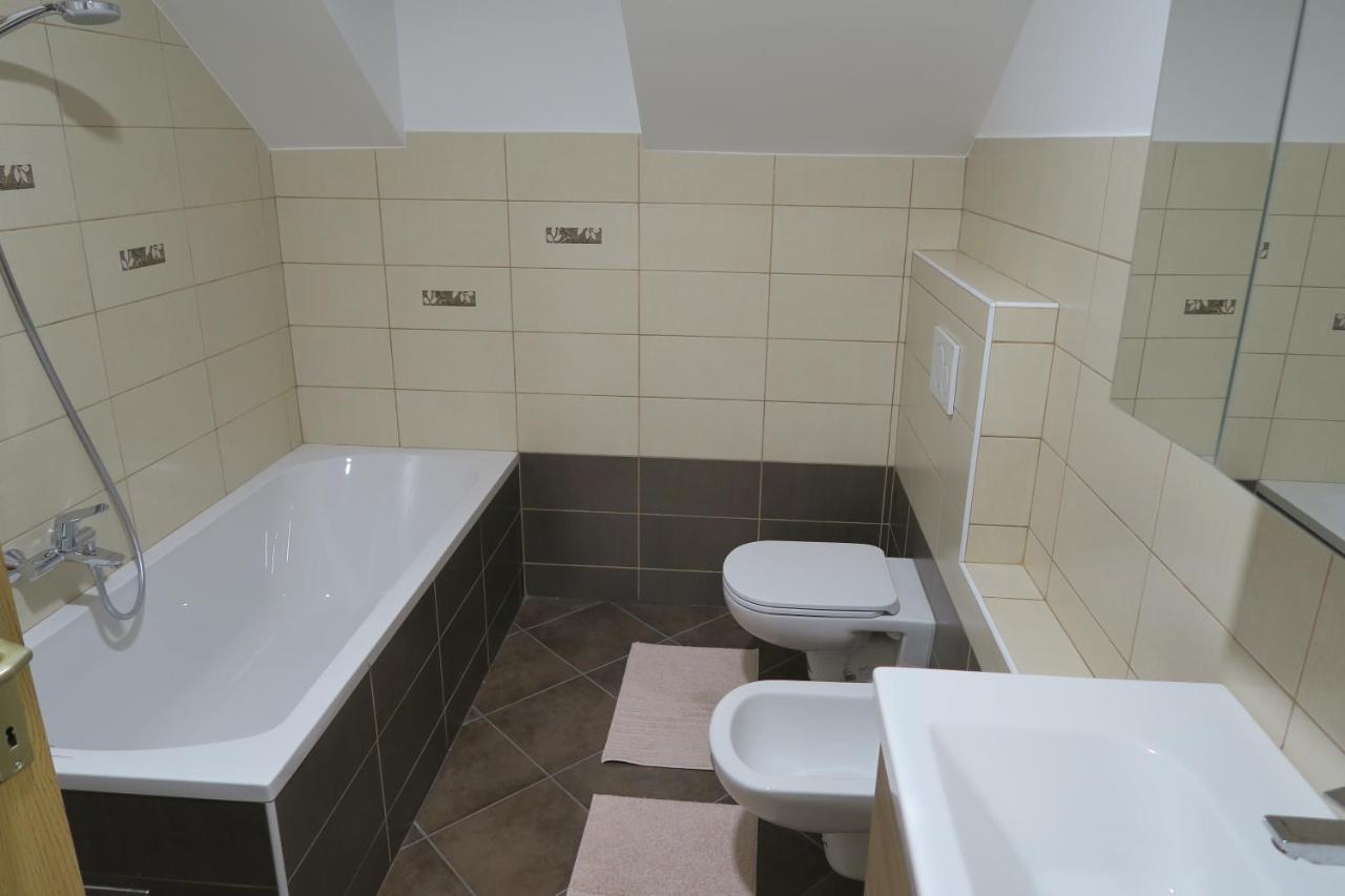 Rooms For Rent In Ljubljana Bagian luar foto