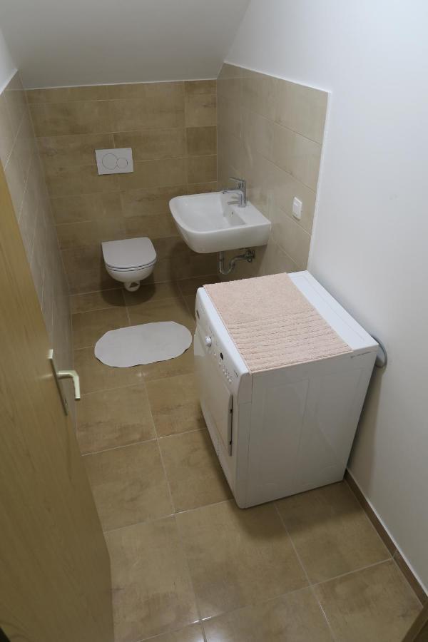 Rooms For Rent In Ljubljana Bagian luar foto