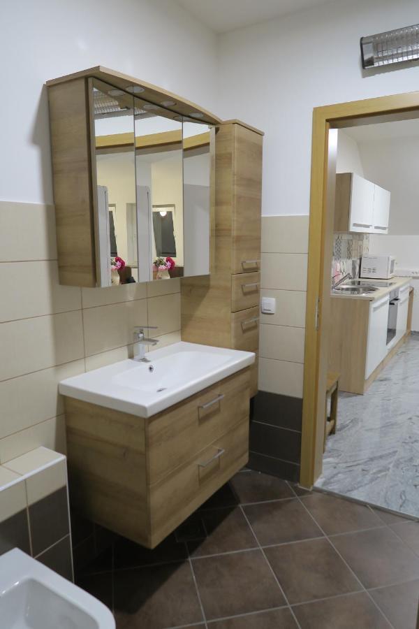 Rooms For Rent In Ljubljana Bagian luar foto