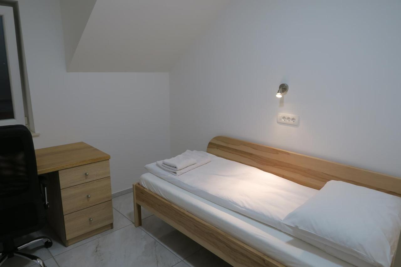 Rooms For Rent In Ljubljana Bagian luar foto